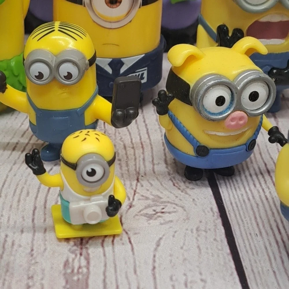 McDonald's Despicable Me Minions Happy Meal Toys Lot of 15